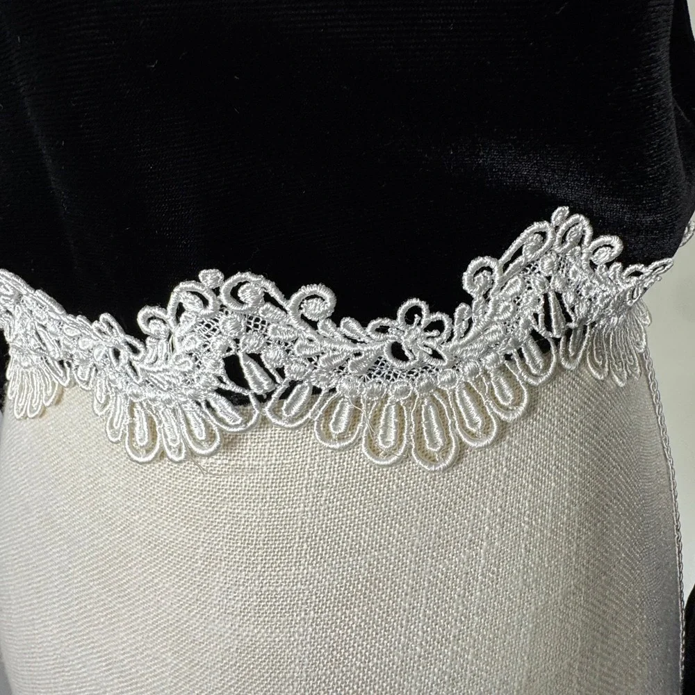 Vintage Talbots x Scott McClintock Black velvet Bolero Jacket - Picture 3 of 7